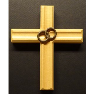 Holzkreuz mit Ringen aus Bronze